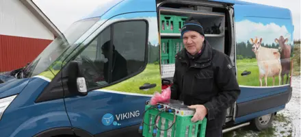 Ydelsestekniker Foran Sin Bil