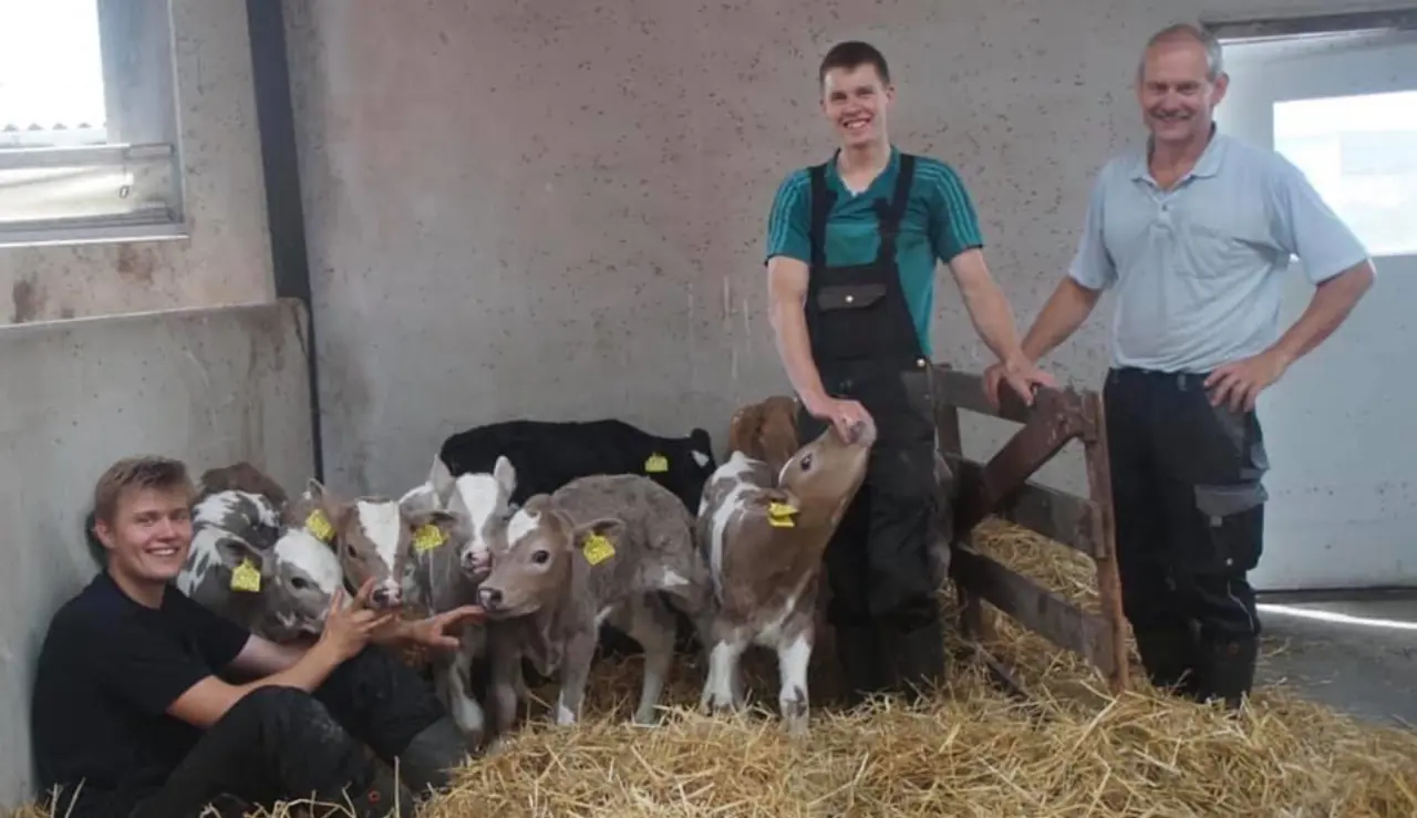 5 Hold Tvillinger Hos Alfred Kloster I Hodsager