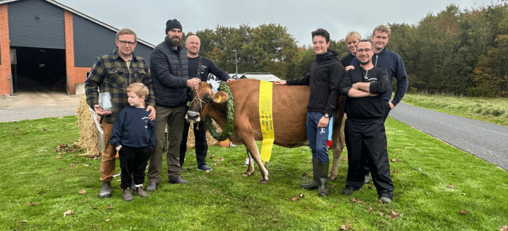 Ko 4021 Hos Christian Vigh Hædret For Over 10.000 Kg F+P